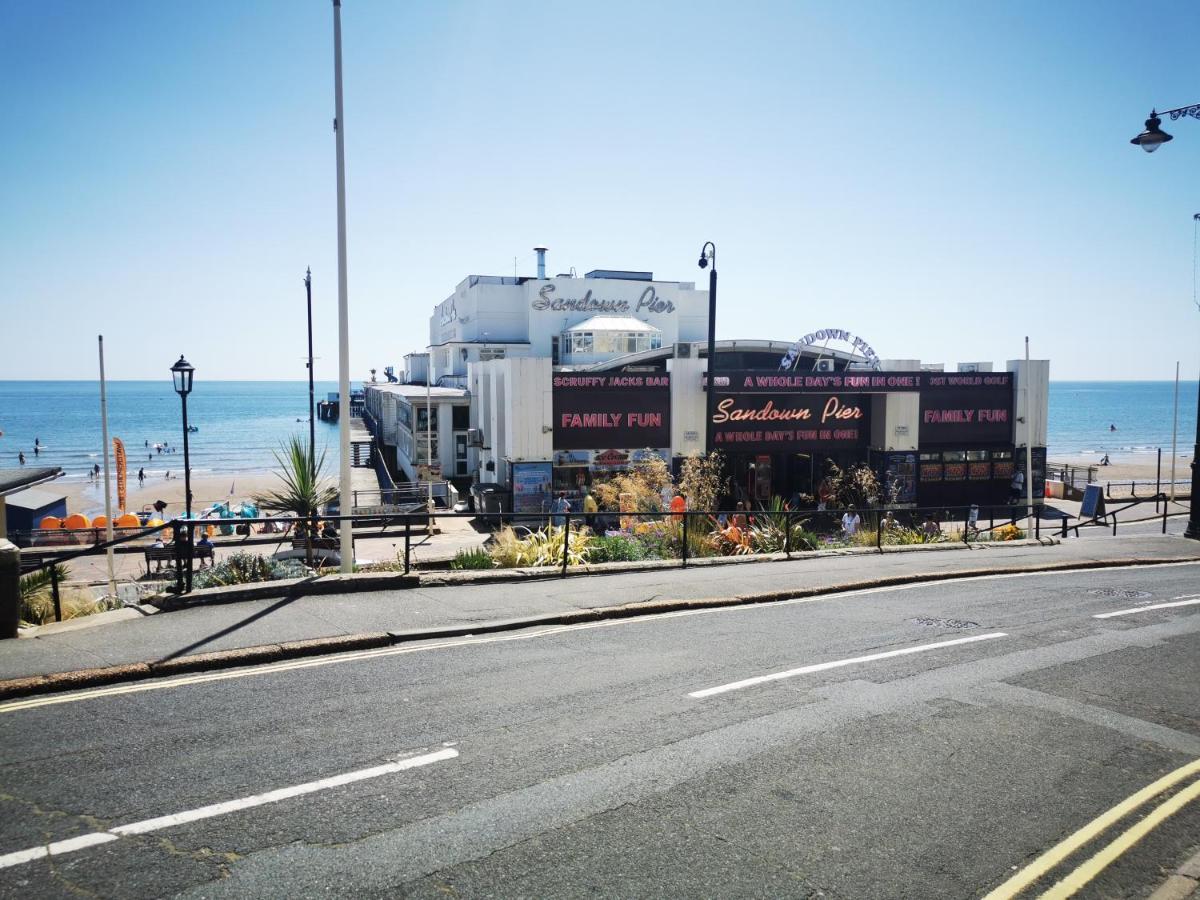 Отель Royal Pier Сэнддаун Экстерьер фото